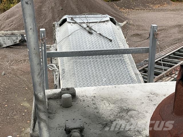 Metso LT300HP Pulverisierer