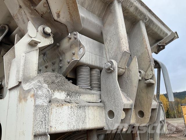 Metso LT300HP Pulverisierer