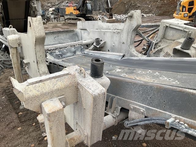 Metso LT300HP Pulverisierer