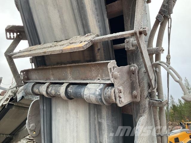 Metso LT300HP Pulverisierer