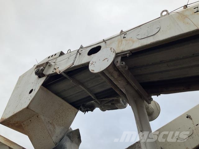 Metso LT300HP Pulverisierer