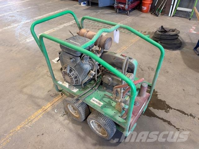 MI-T-M CWC-5004-4SAV Мойки низкого давления