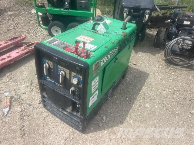 Miller Bobcat 250 NT Svářecí stroje
