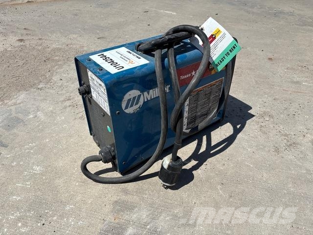 Miller CST282 Máquinas de solda