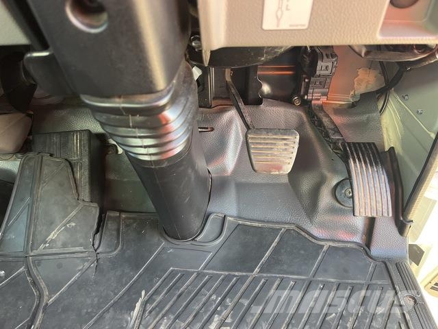 Mitsubishi Canter Other