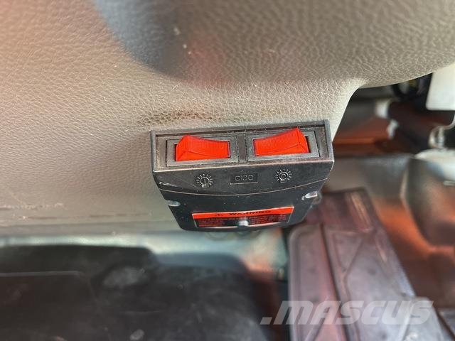 Mitsubishi Canter Other