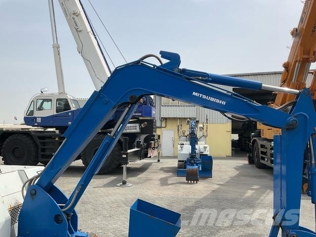 Mitsubishi/Cat RA30 Mini excavadoras < 7t