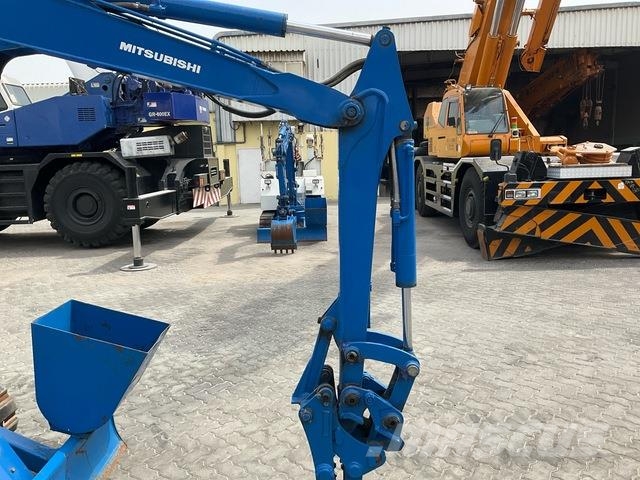 Mitsubishi/Cat RA30 Mini excavadoras < 7t