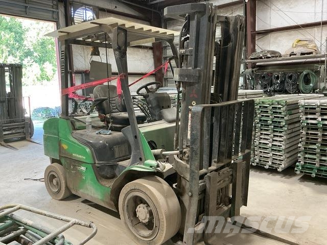 Mitsubishi FG30NGLE Gaffeltrucks - andre