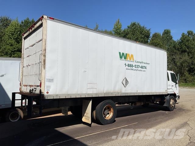 Mitsubishi FM 617 شاحنات ذات هيكل صندوقي
