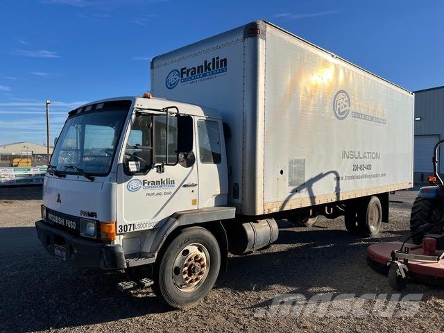 Mitsubishi Fuso Caminhões baú