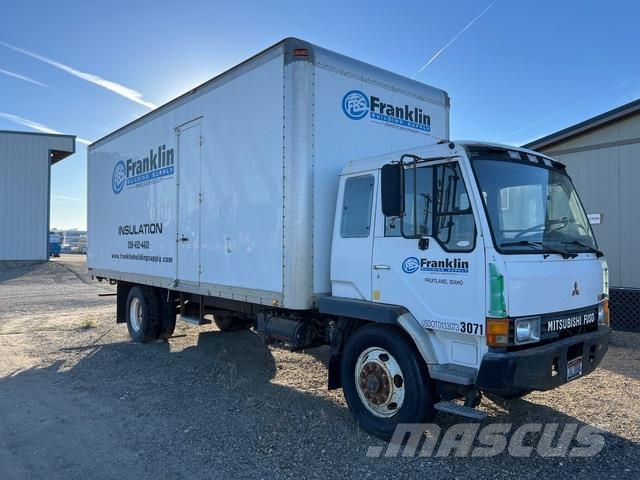 Mitsubishi Fuso Caminhões baú