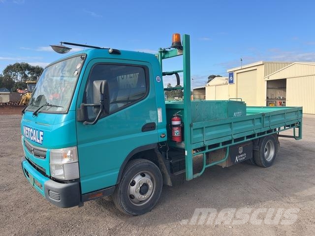 Mitsubishi Fuso Canter 7/800 شاحنات مسطحة/مفصلية الجوانب