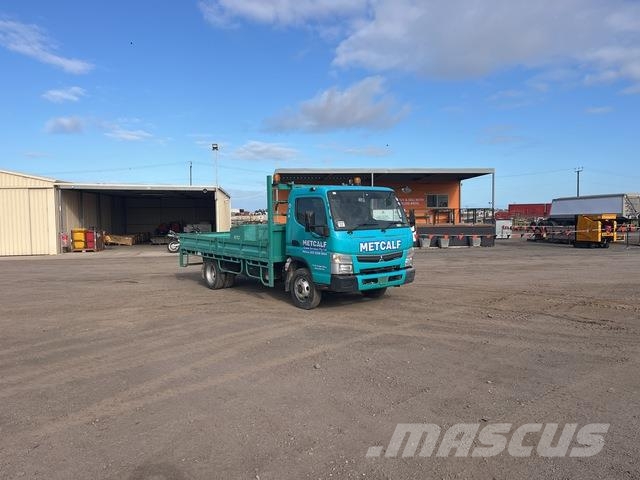 Mitsubishi Fuso Canter 7/800 شاحنات مسطحة/مفصلية الجوانب