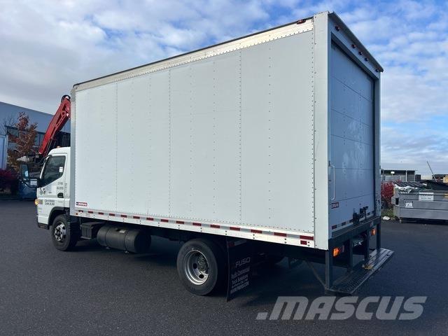 Mitsubishi Fuso FE شاحنات ذات هيكل صندوقي