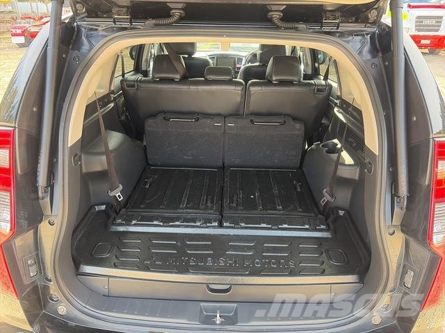 Mitsubishi Pajero Sport Personbilar