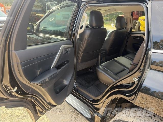 Mitsubishi Pajero Sport Personbilar