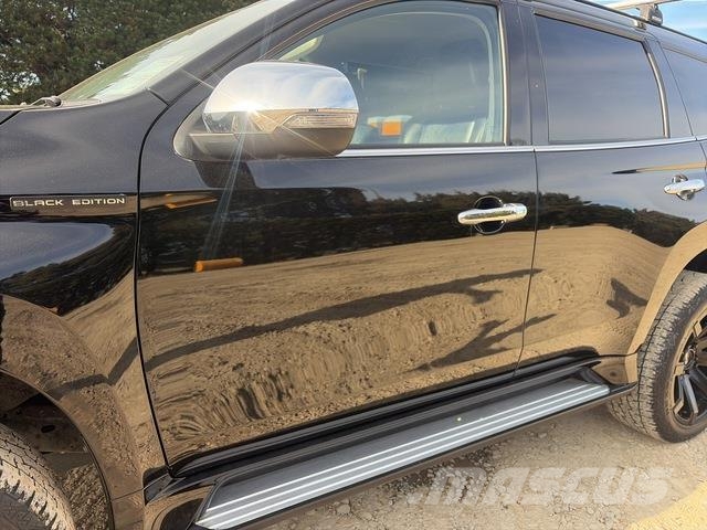 Mitsubishi Pajero Sport Personbilar