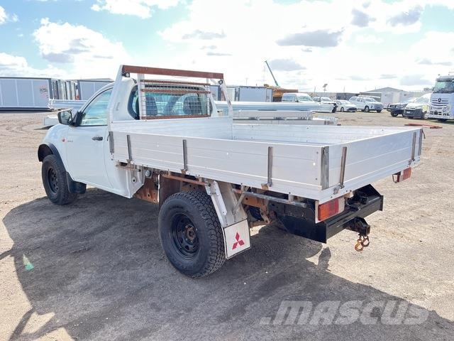 Mitsubishi Triton Autre fourgon / utilitaire