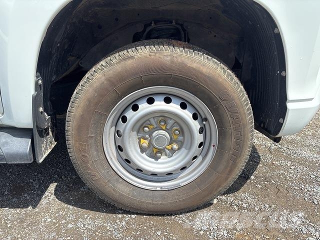 Mitsubishi Triton Ldv/dropside