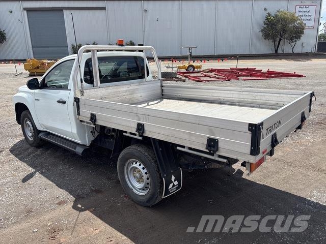Mitsubishi Triton Ldv/dropside