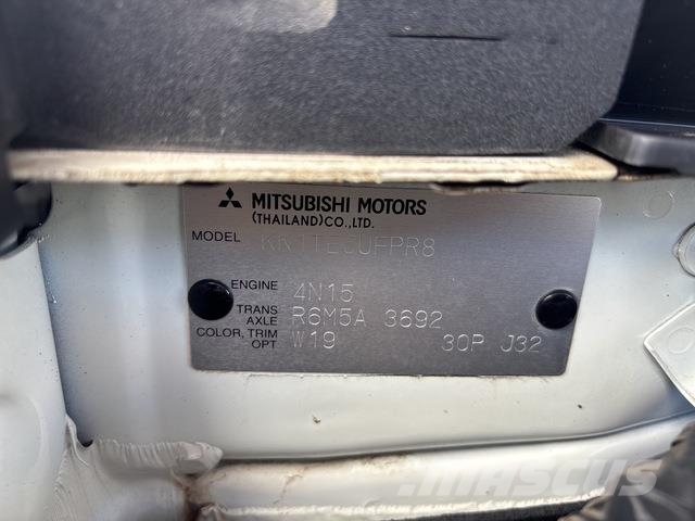 Mitsubishi Triton Ldv/dropside