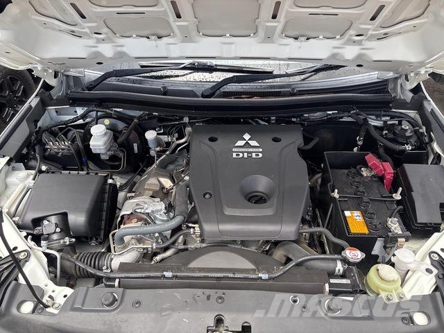 Mitsubishi Triton Ldv/dropside