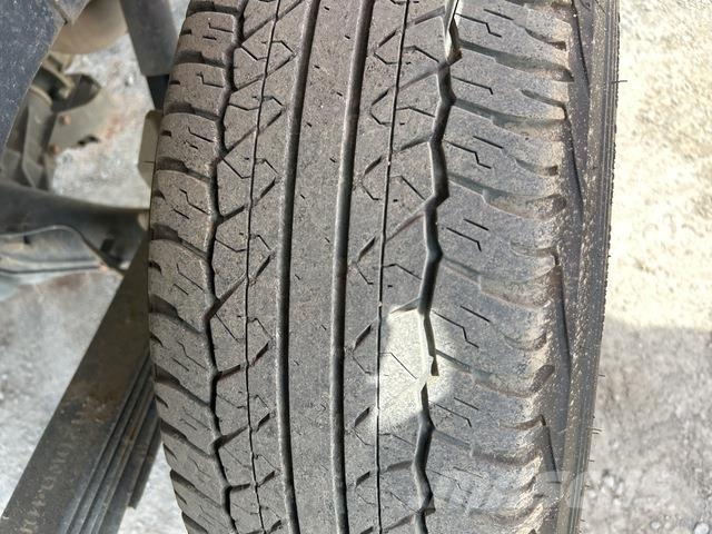 Mitsubishi Triton Bestelwagens met open laadbak