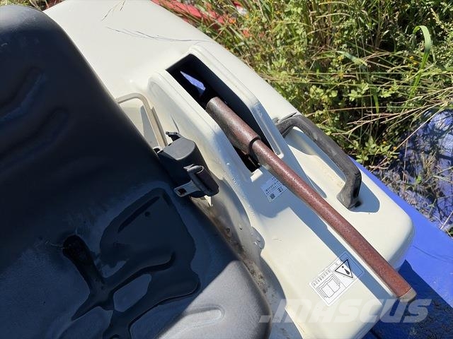 Mitsubishi WS210A ホイールローダー・タイヤショベル