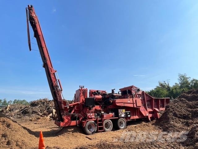 Morbark 6600 Wood Hog Фрезерні і шліфувальні верстати