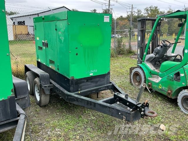 MQ Power DCA45SSIU4FSG Geradores Diesel