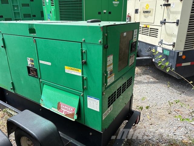 MultiQuip DCA-25SSIU4F Generadores diesel