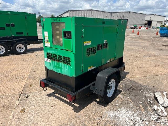 MultiQuip DCA-25SSIU4F Dyzeliniai generatoriai