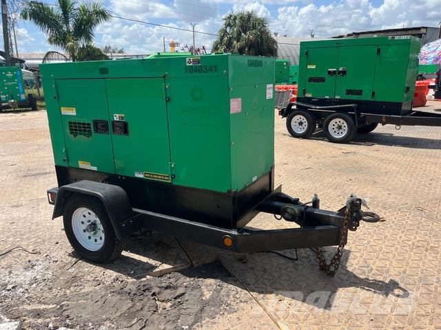 MultiQuip DCA-25SSIU4F Dyzeliniai generatoriai