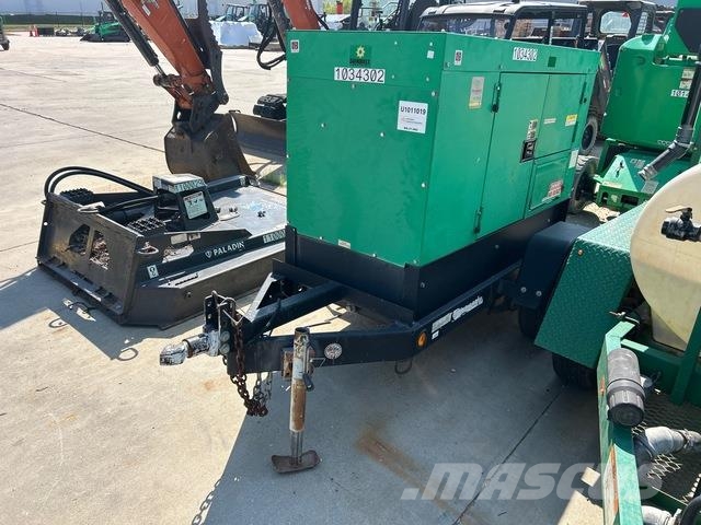 MultiQuip DCA-25SSIU4F Дизелови генератори
