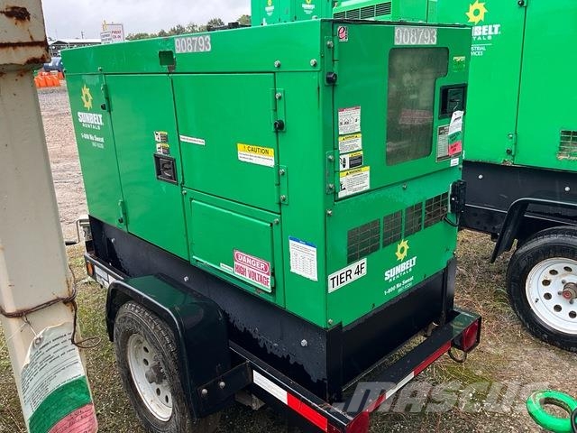 MultiQuip DCA-25SSIU4F Naftové generátory