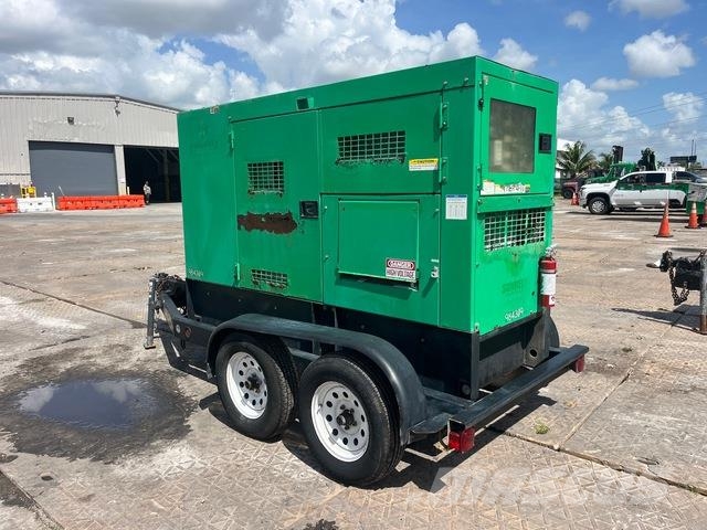 MultiQuip DCA-70SSIU4F Dizel generatori