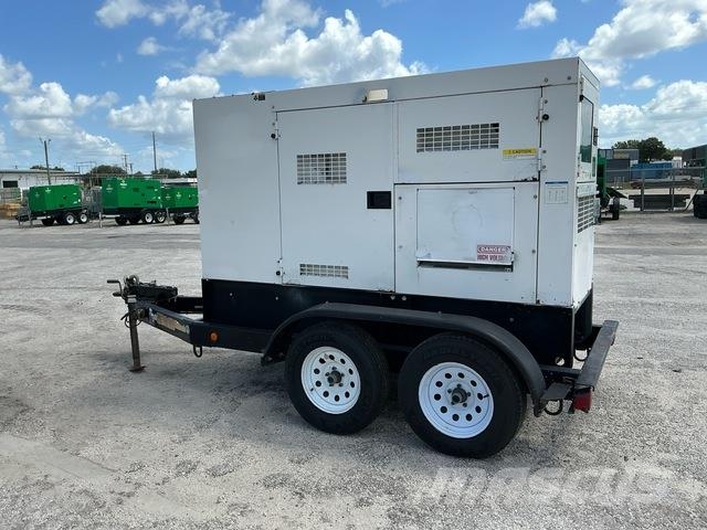 MultiQuip DCA-70SSIU4F Geradores Diesel