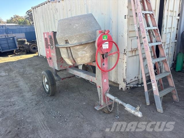 MultiQuip MC94PH8 خلاطات خرسانة/ملاط