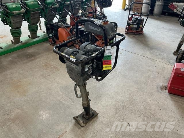 MultiQuip MTR-40F Vibroplaadid