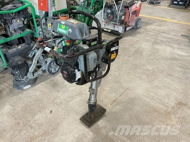 MultiQuip MTR-40F Vibroplaadid