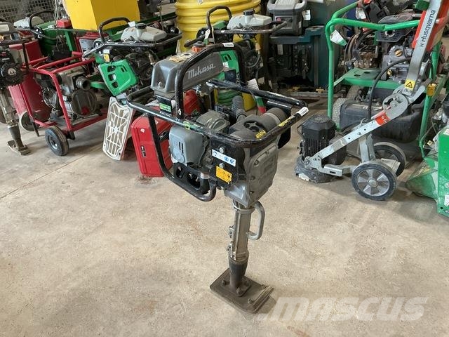 MultiQuip MTR-40F Vibroplaadid