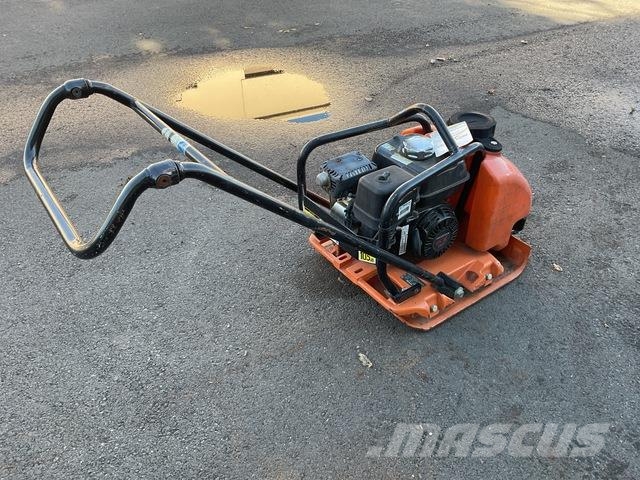 MultiQuip MVC-88VTHW 진동롤러