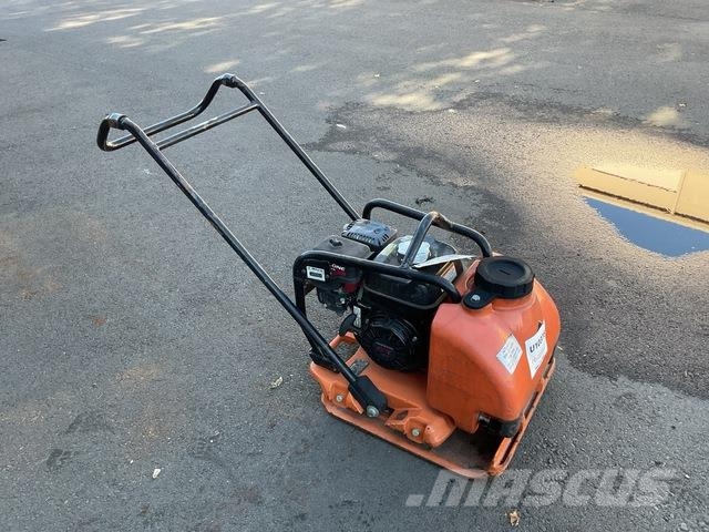 MultiQuip MVC-88VTHW 진동롤러