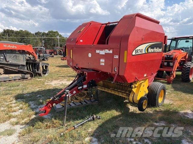 New Holland BR740A Rundballenpressen