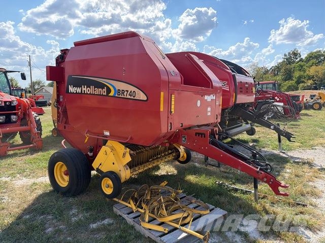 New Holland BR740A ラウンドベーラー