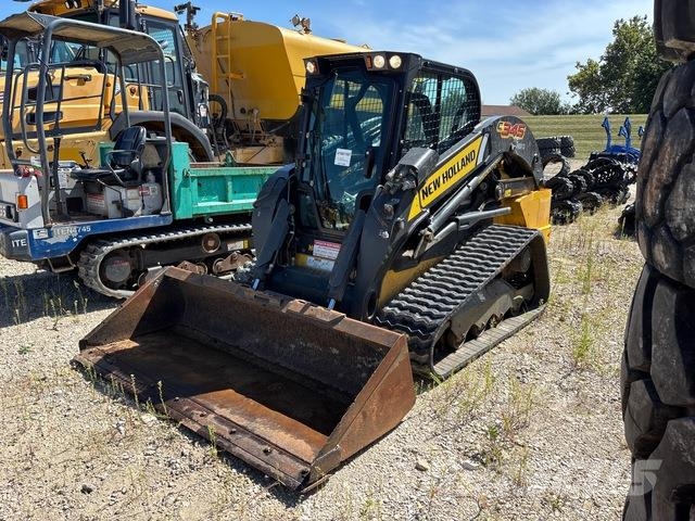New Holland C345 スキッドステアローダー