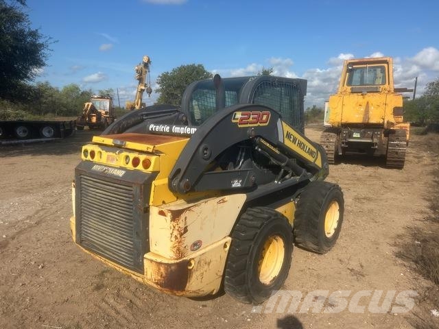 New Holland L230 Mini incarcator