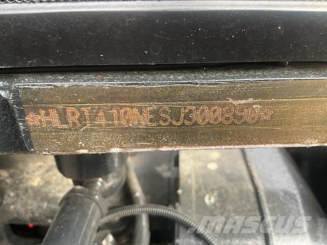 New Holland T4.100N Trattori