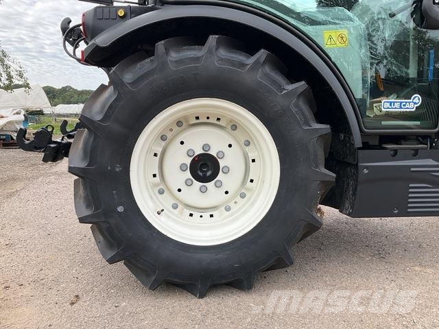 New Holland T4.100N Trattori